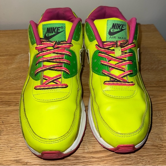 Nike Air Max 90 Leather GS Shoes Fire Pink Volt Youth Sz 6Y - Womens Sz 7.5 - Picture 2 of 5
